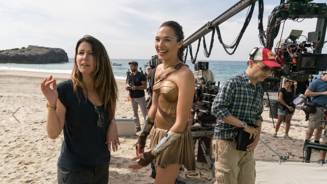 Variety's tweet photo. Patty Jenkins (@PattyJenks) closes deal to direct #WonderWoman sequel (EXCLUSIVE) https://t.co/OHcC7Ipz9G https://t.co/s0IDPoZSqC