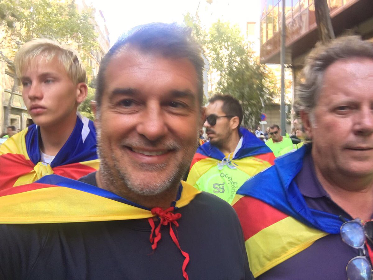 JoanLaportaFCB's tweet photo. Bona #diada2017 cívica, pacifica, reivindicativa, emotiva i exemplar com sempre. Visca Catalunya lliure!!! https://t.co/79Und6ftp2