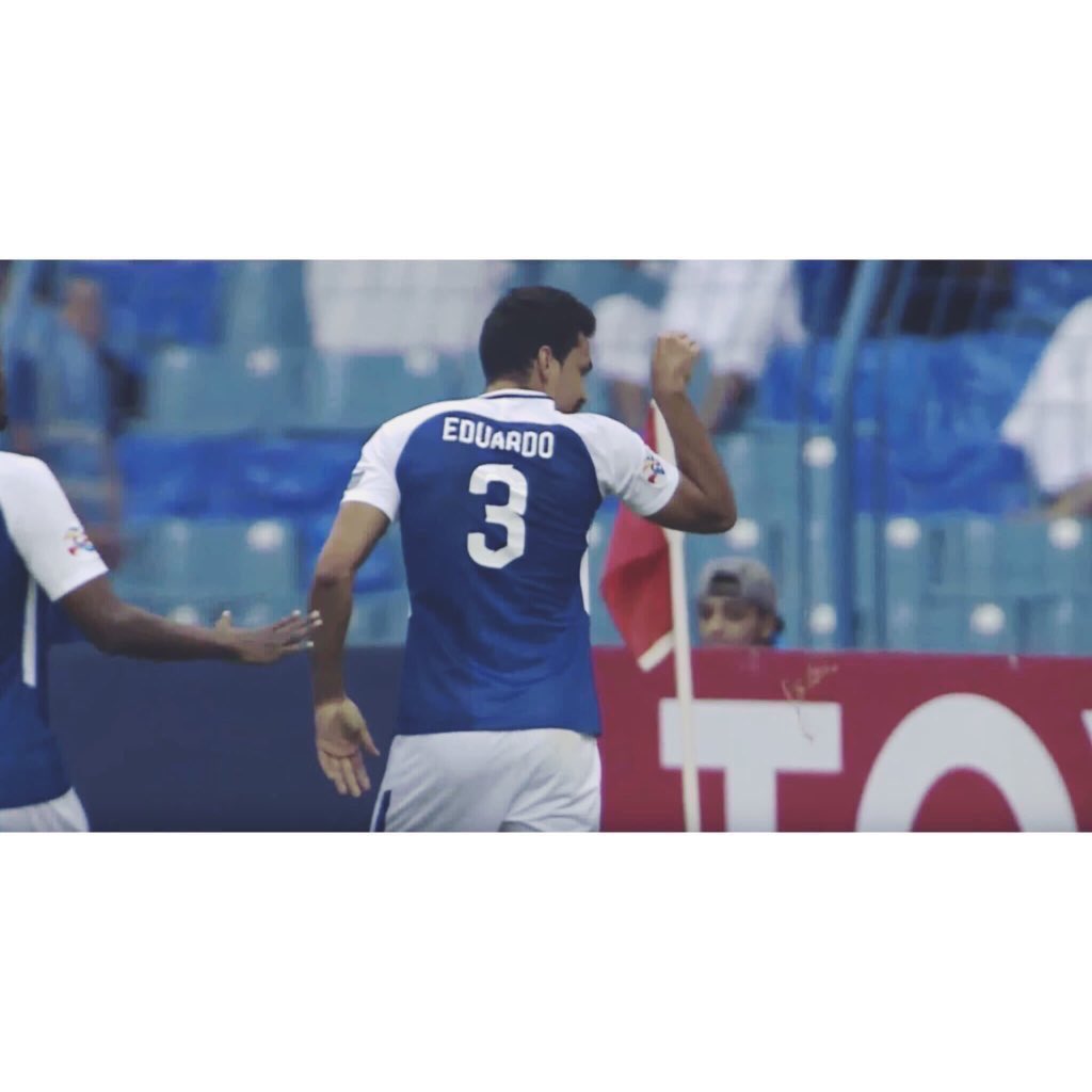 #الهلال_العين

لاعب العين الياباني: لا أعرف الهلال
أدواردو : سنعلمه من هو الهلال
وعطاه هاترررررريك 😂😂