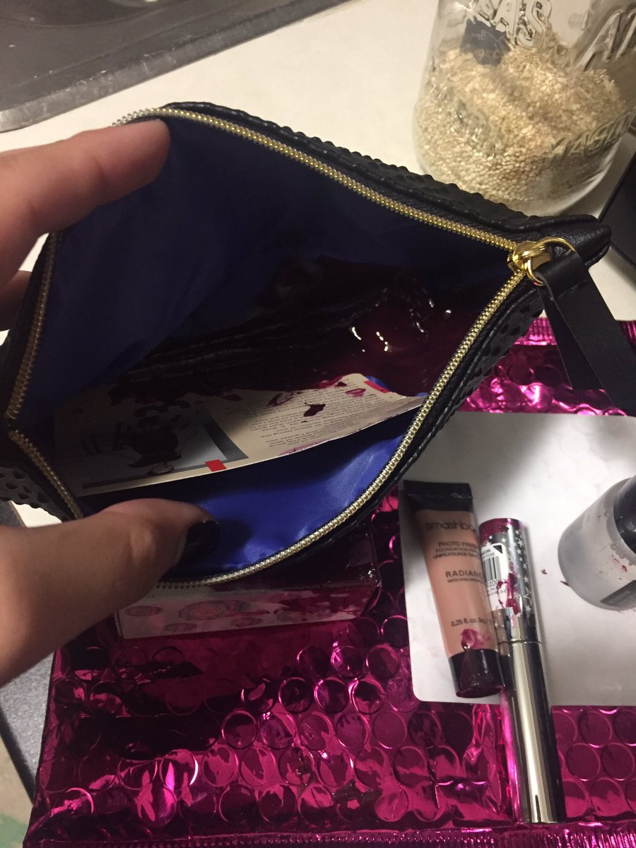 CapoteIvy's tweet photo. Why 😭@ipsy https://t.co/ix3nFpJHBr