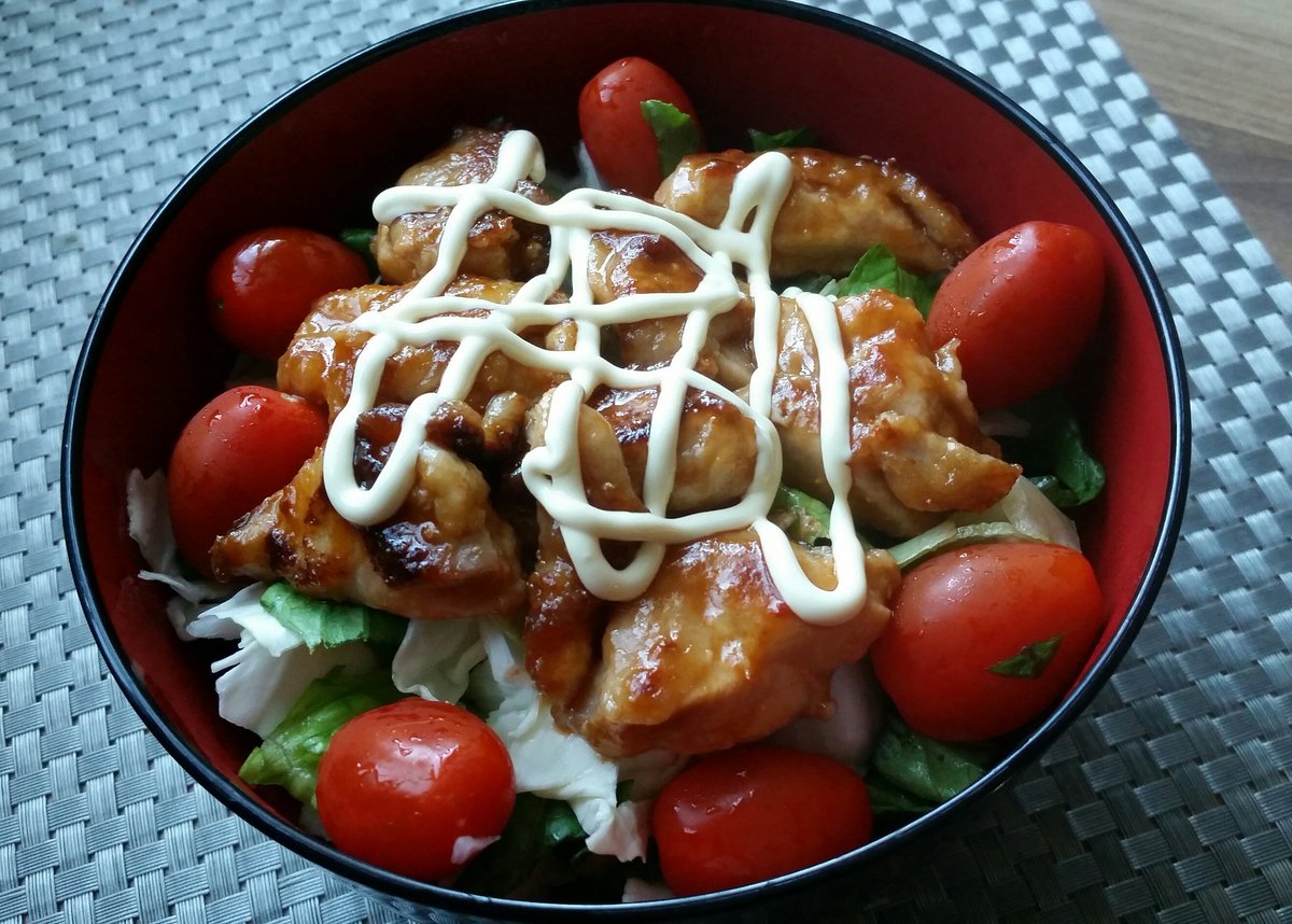 mst_toumynvg's tweet photo. #鶏もも肉 の #チリマヨ #丼ぶり
#Chlli #chickenthigh on #rice
*
#おうちごはん #料理好きと繋がりたい #家庭料理 #飯テロ #Twitter家庭料理部 #ファインダー越しの私のごはん #お腹ペコリン部 #cooking https://t.co/hrfrtFSJas