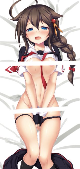 土日は籠ってました
時雨の抱き枕カバー 一面もう少しで終わるっす! 