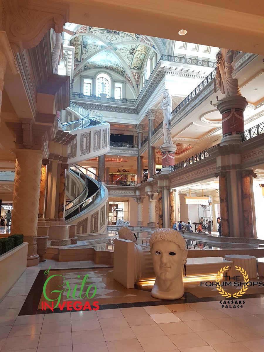 InVEGASMagazine's tweet image. 🇲🇽 🔔🎉 Listos para #ElGritoInvegas 2017 viernes 15 de septiembre 7:00 pm en @TheForumShops at @CaesarsPalace @ConsulMexLvn #VivaMexico #Vegas