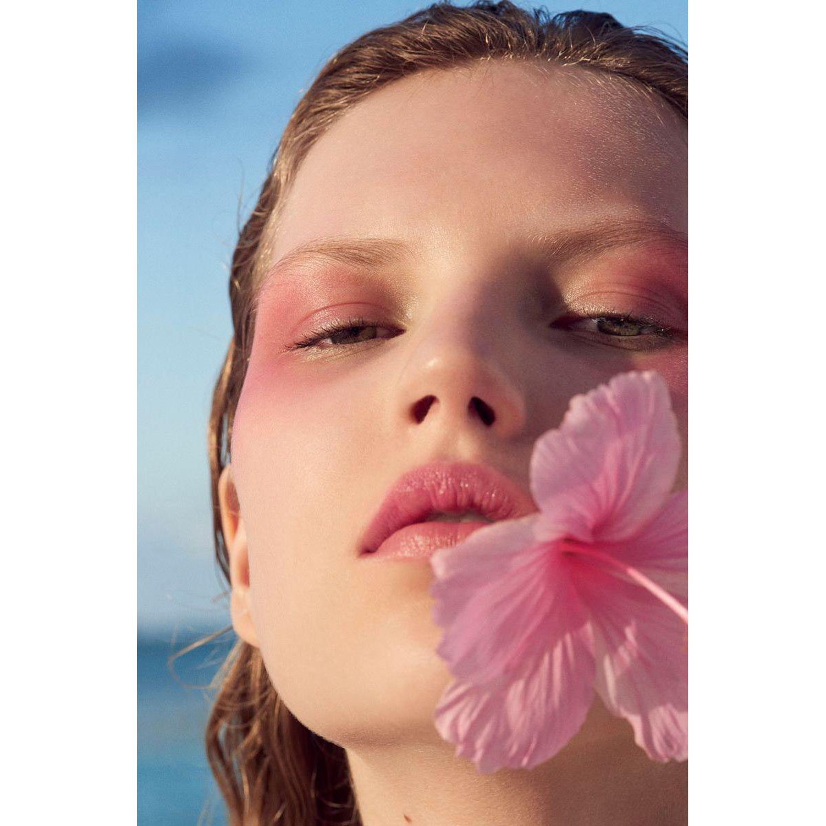 MAM_NYC's tweet photo. Brights Beauty. Makeup Artist #ClareRead for #MarieClaireUK with #OliviaFrolich #KotaSuizu #MeganMcCluskie #AnabelKrasnotsvetova https://t.co/cUvPoHcoRR