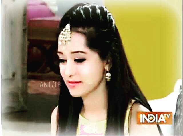 XArnishaPatelx's tweet photo. you are looking out of this world baby every colour suits you looking so pretty n natural
#Mohini #beautyinyellow β€π
#LoveKaHaiIntezaar https://t.co/TCWo7aBT0j
