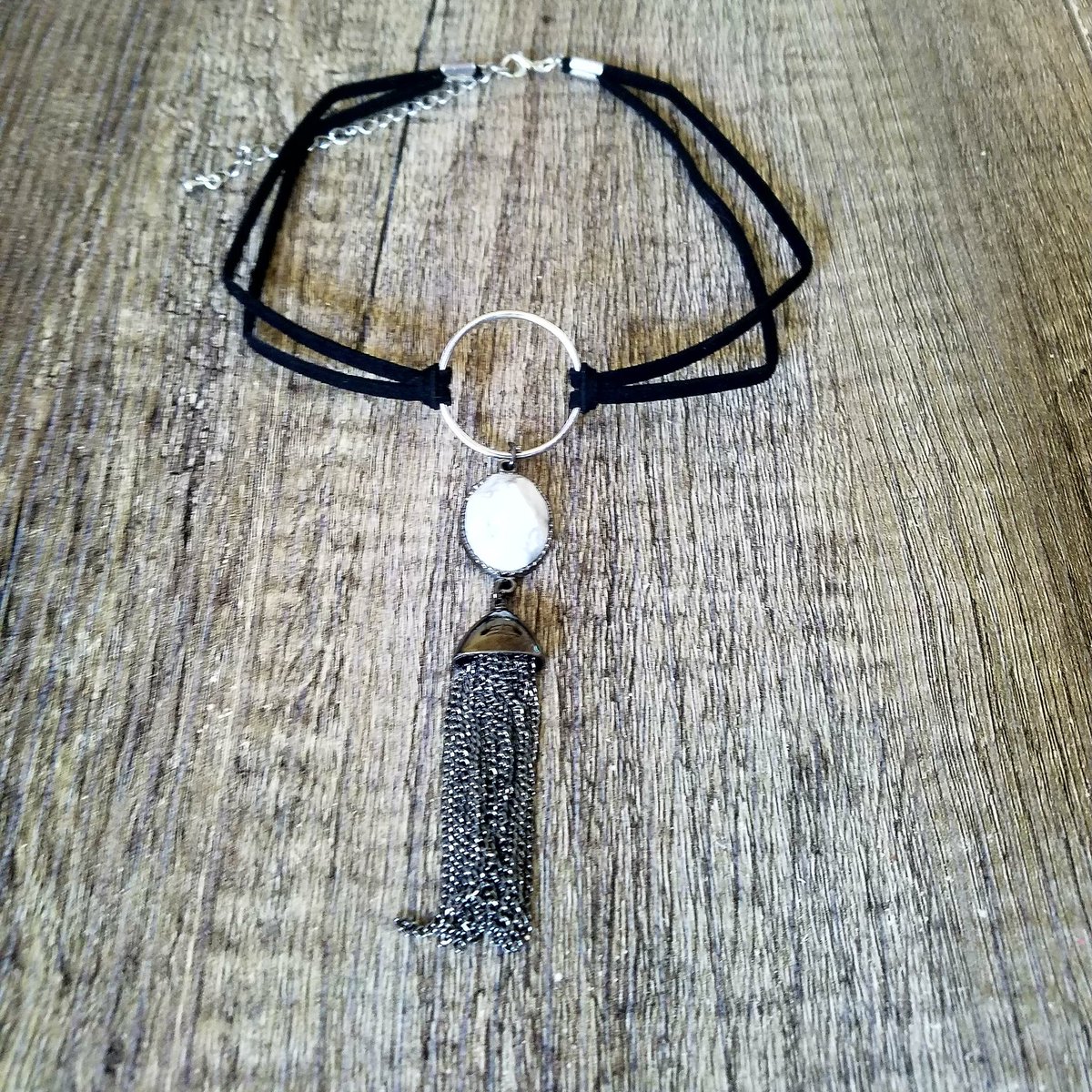AdeAvashop's tweet photo. https://t.co/PTmp6crPQr
#statementchoker #jewelry #necklace #etsy #etsymom #handmade #fashion https://t.co/2ZdwSsqfco