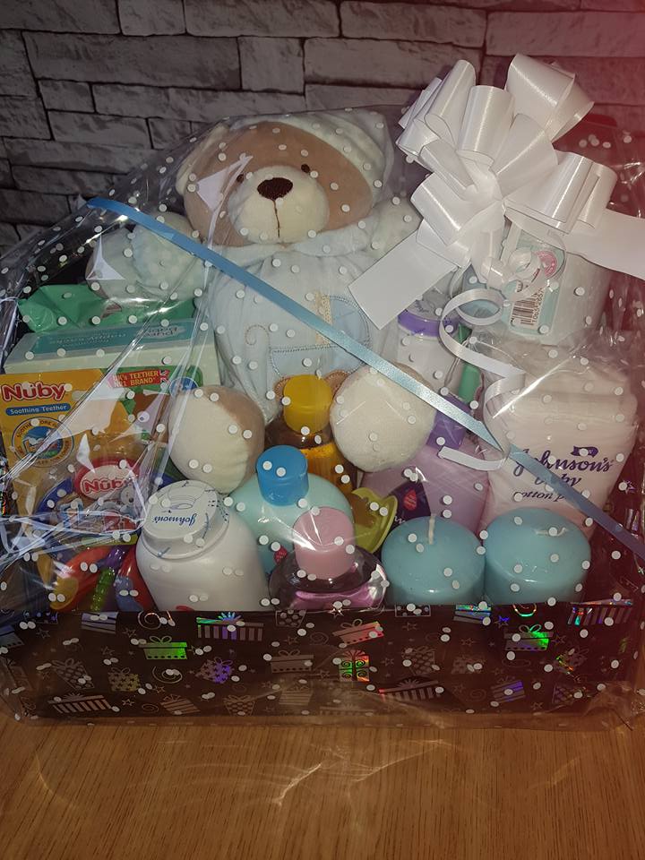 GnGOfficial_'s tweet photo. Also a massive shoutout to @MichelleSkelley with #ChellesCreations for these amazing #babyshowerhampers! check her out on facebook! #beauty https://t.co/ccHb9NIFcv