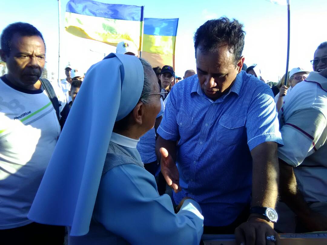 juangomezap's tweet photo. #Falcón demostró que el camino es Democratico, a traves del #VOTO! Los Falconianos dijimos ¡Con @SiritEliezer SI Ganamos Todos! https://t.co/mgCd6t0g7m
