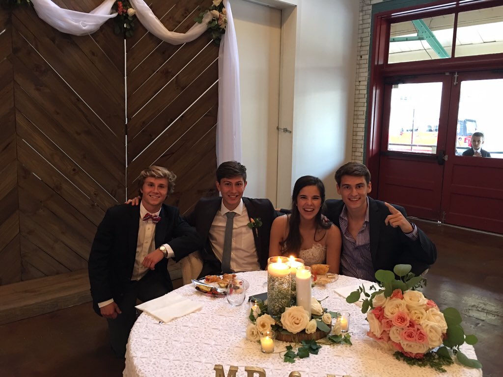 benji_connor's tweet photo. Happy birthday brother, hope ecu is treatin ya well. Miss ya and all the good times we had, thanks for a gr8 4 years. Live it up #19 https://t.co/YK93QOCtXC