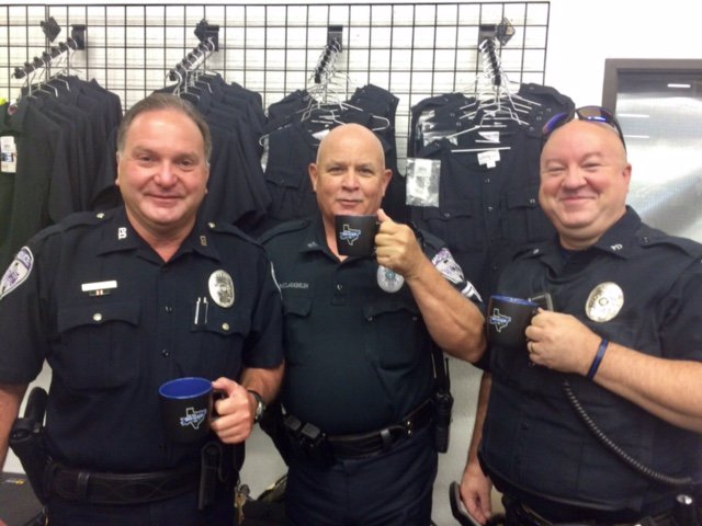 doyoubacktheblue tweet media