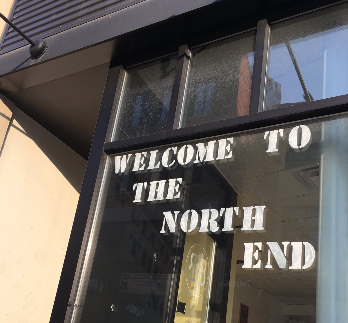 samanthajgross's tweet photo. Back on the beat! Talking to #NorthEnd residents tonight about their picks for mayor ahead of the Nov. 7 election. @MeghanIrons #JO310 https://t.co/pklIfodg70