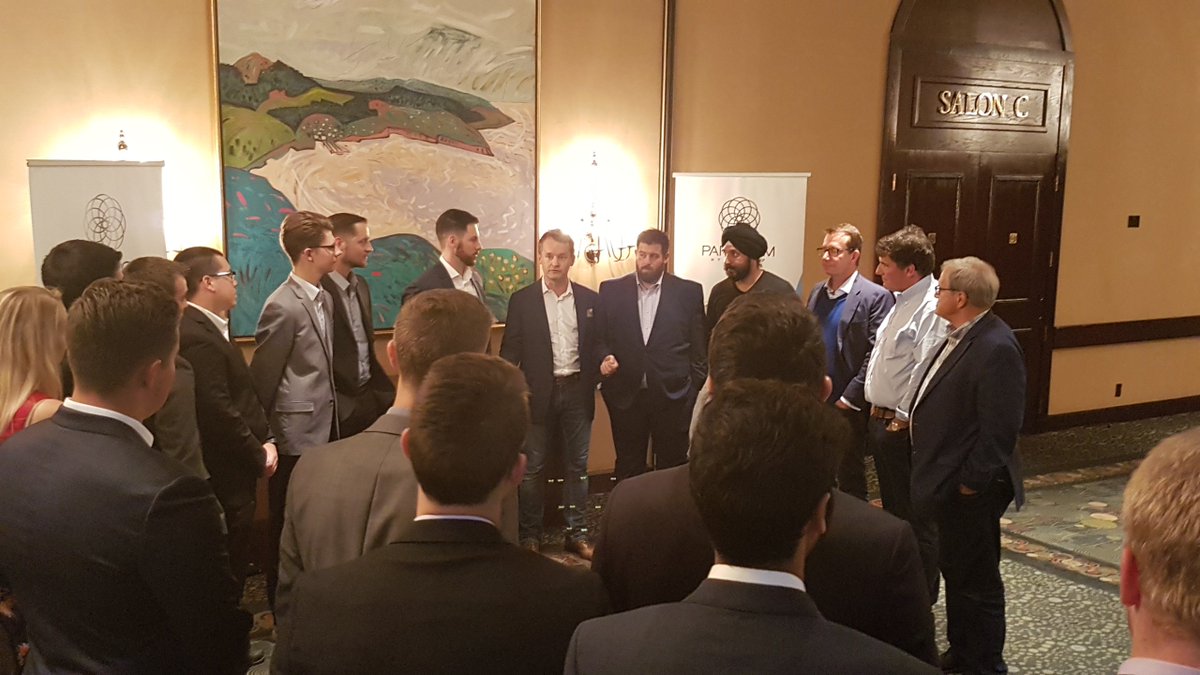 NavdeepSBains's tweet image. Chatting with the talented @paradigm_hype team in St John&apos;s this evening - they&apos;re making the #hyperloop transportation system a reality!