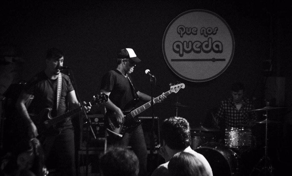 quenosqueda's tweet photo. Excelente noche compartimos el Sábado donde seguimos presentando #Locomundo, nuestro nuevo disco,y además festejamos el cumple de @matijado https://t.co/T9CxaJhu3B