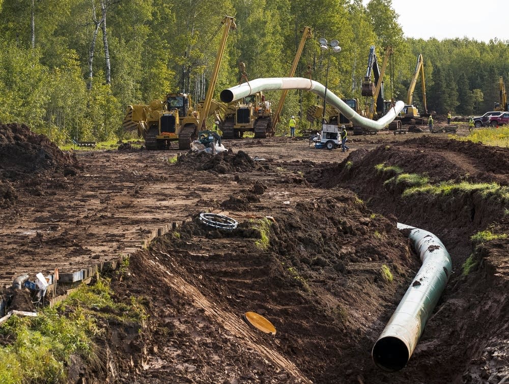 relombardo3's tweet photo. Victory!!
Enbridge Line #3 Denied In Minnesota.
#NoEnbridgeLine3 #WaterIsLife #AllPipelinesLeak #PeopleOverOil
https://t.co/NgszEnp3QZ https://t.co/iJzYjFpr1v