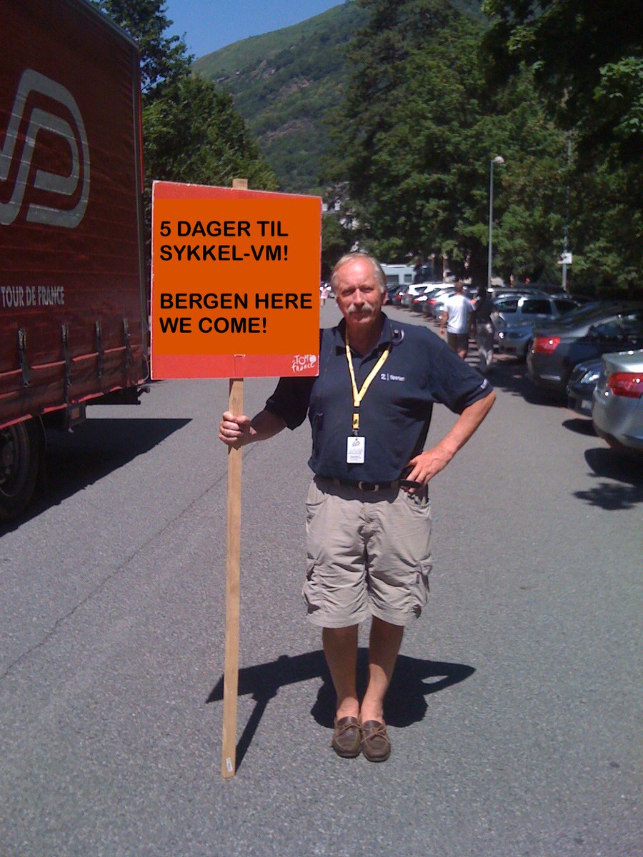 Veiarbeider observert i Bergen i kveld. #2valg #bergen2017 #valg2017