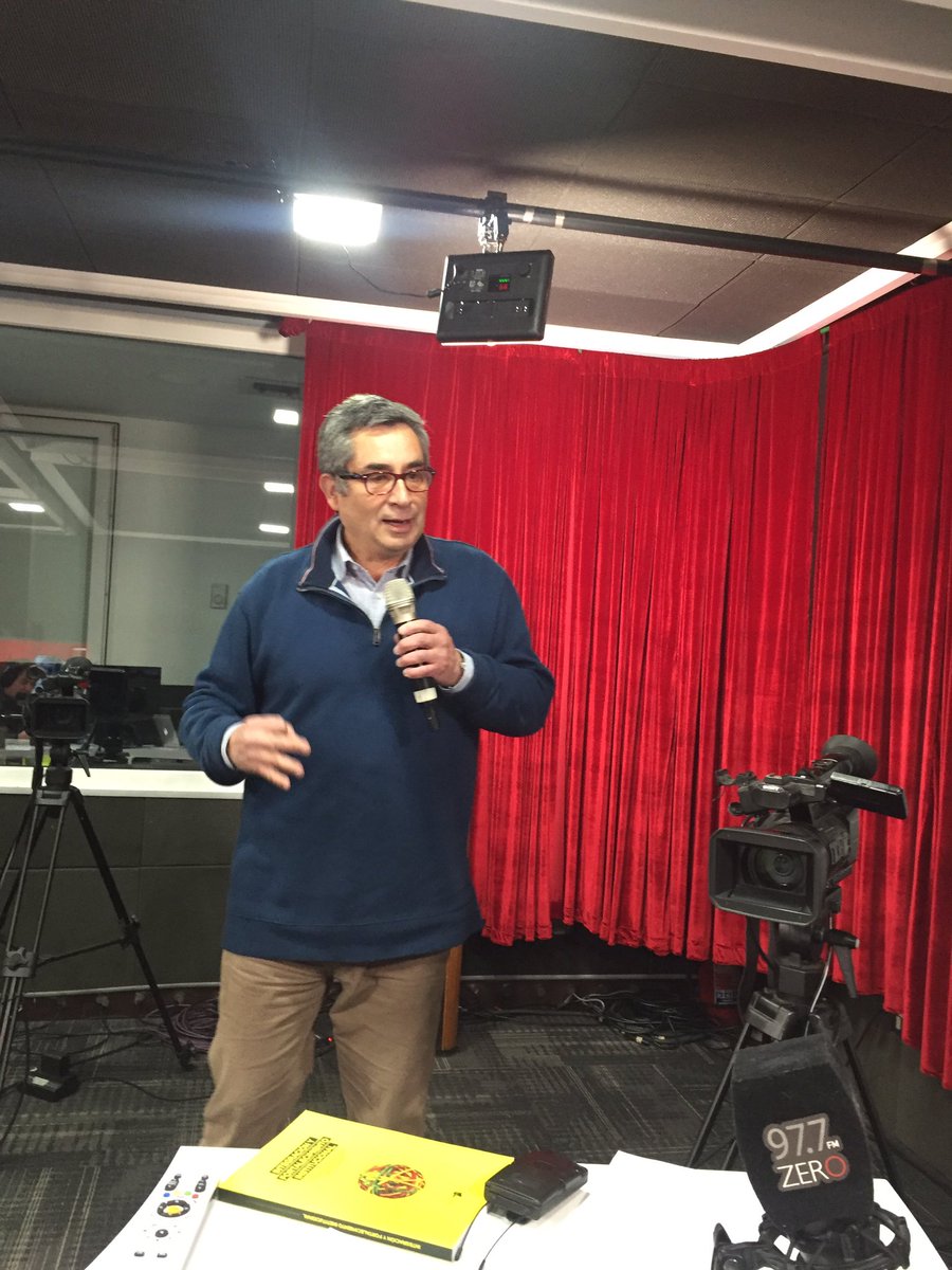 elwerne's tweet photo. Escuchas y ves a Eduardo Álvarez en la #CopaStandUp del #paisgeneroso en @radiozero977 vota en https://t.co/ea8S8Khykx 🐀👍 https://t.co/iWM1IWRhYk