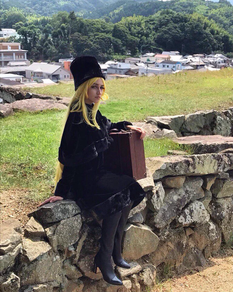 このクオリティには納得！ロシア人のメーテルのコスプレが眉から鼻にかけてのラインがいい！