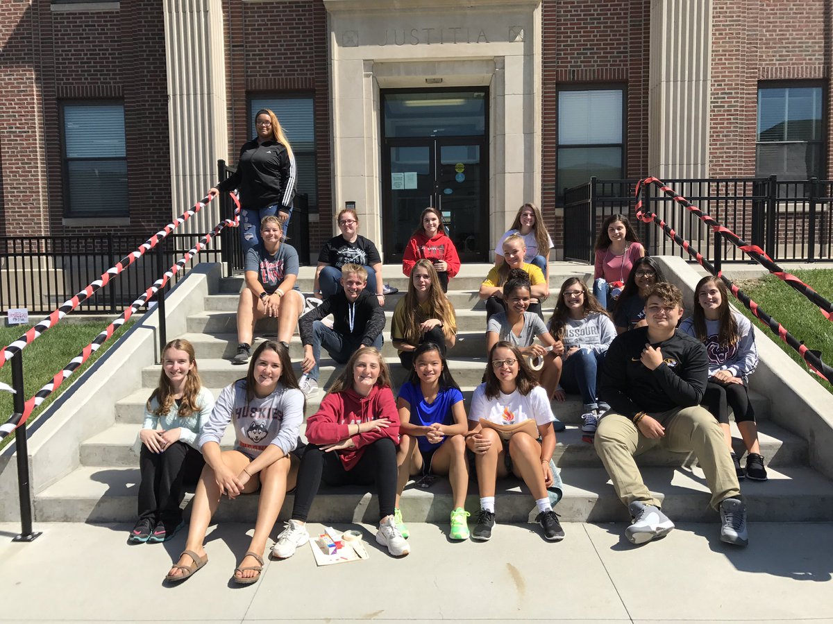 MexicoTheatre's tweet photo. @MexicoMoHS shares pride! #tylueserves17 #mhsconnections https://t.co/qiCOkpdmYa