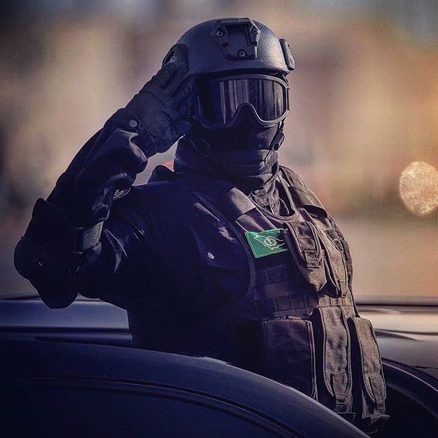 sulimanalsaqaby's tweet image. #القبض_على_خلايا_استخباراتية 
#أمن_الدولة 
#الخلية_الاستخباراتية 
.
شكراً من القلب لهذا الرجل ولكل معاونيه من رجال الأمن الساهرين على امننا