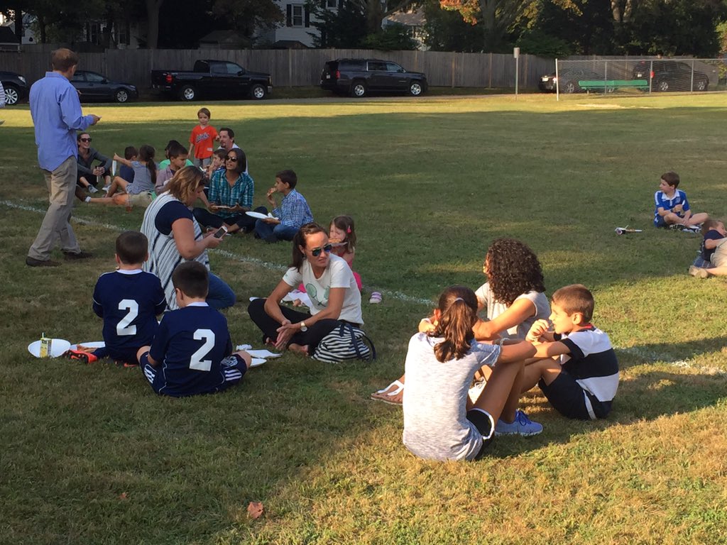 BukerSchool's tweet photo. Ice Cream Social Buker style! #bukercommunity https://t.co/eRmCdew61x