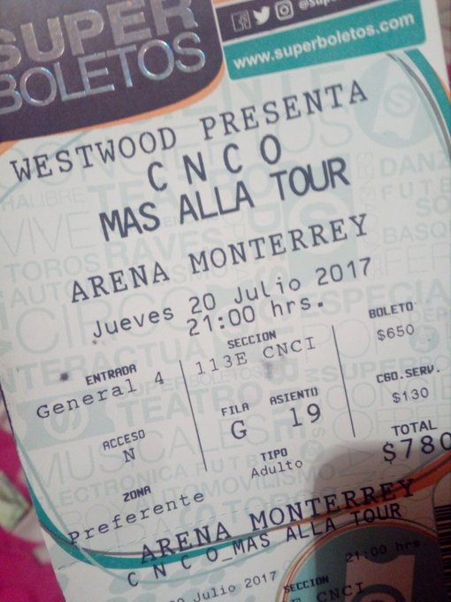CncoFtLizmin's tweet photo. Es increíble la felicidad que me entra al ver a mi ídolo triunfar y poder estar en su #MasAllaTourMty 😍💓#CNCOEnMexico 🇲🇽 @CNCOmusic 20/07/17 https://t.co/mR2mrscru8