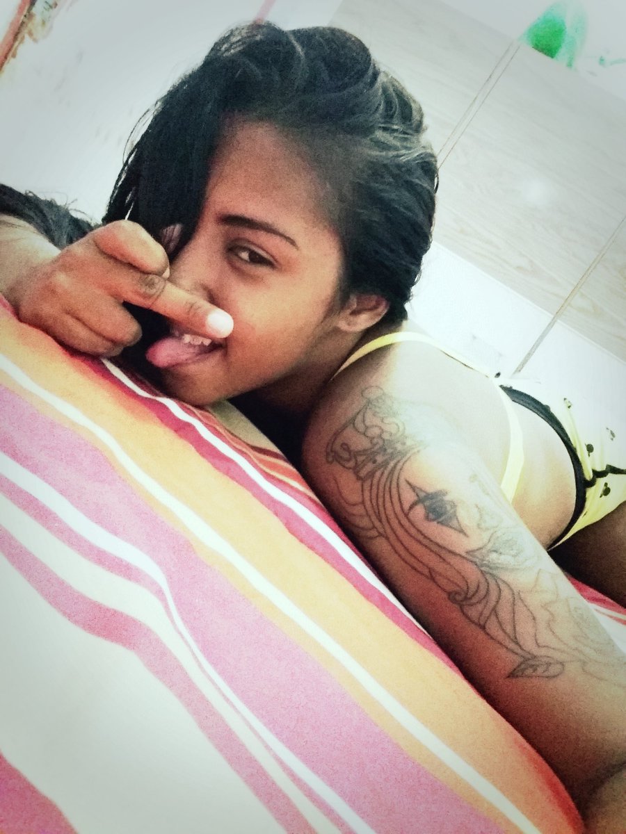 FlaviaRaylanee's tweet photo. Quero que vc vá ? Ai vc ja sabe né 😂💋 https://t.co/0Oa87Ive9G