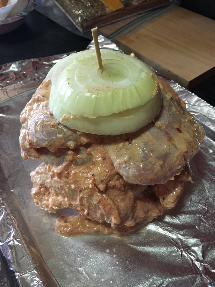 Lenka_made's tweet photo. Chicken kebabs on wholewheat pita with homemade tzatziki #eatclean #iifym #homemade https://t.co/QVHdwpBjkr