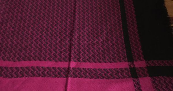 etsytrending's tweet photo. Just Pinned to Giant EtsyTrending board: Fuchsia Knit Pink and Black Warp Scarf Vintage Cotton by SageandDeesVinta… https://t.co/Oewt6tKN7X https://t.co/GZyg4kyDO0