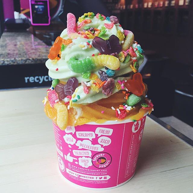 FYBTCA_WC's tweet photo. Summer is still here! Cool off with your personal #froyo creations! #BeeAndTea #WalnutCreek #PleasantHill https://t.co/rR8qaUJOj3