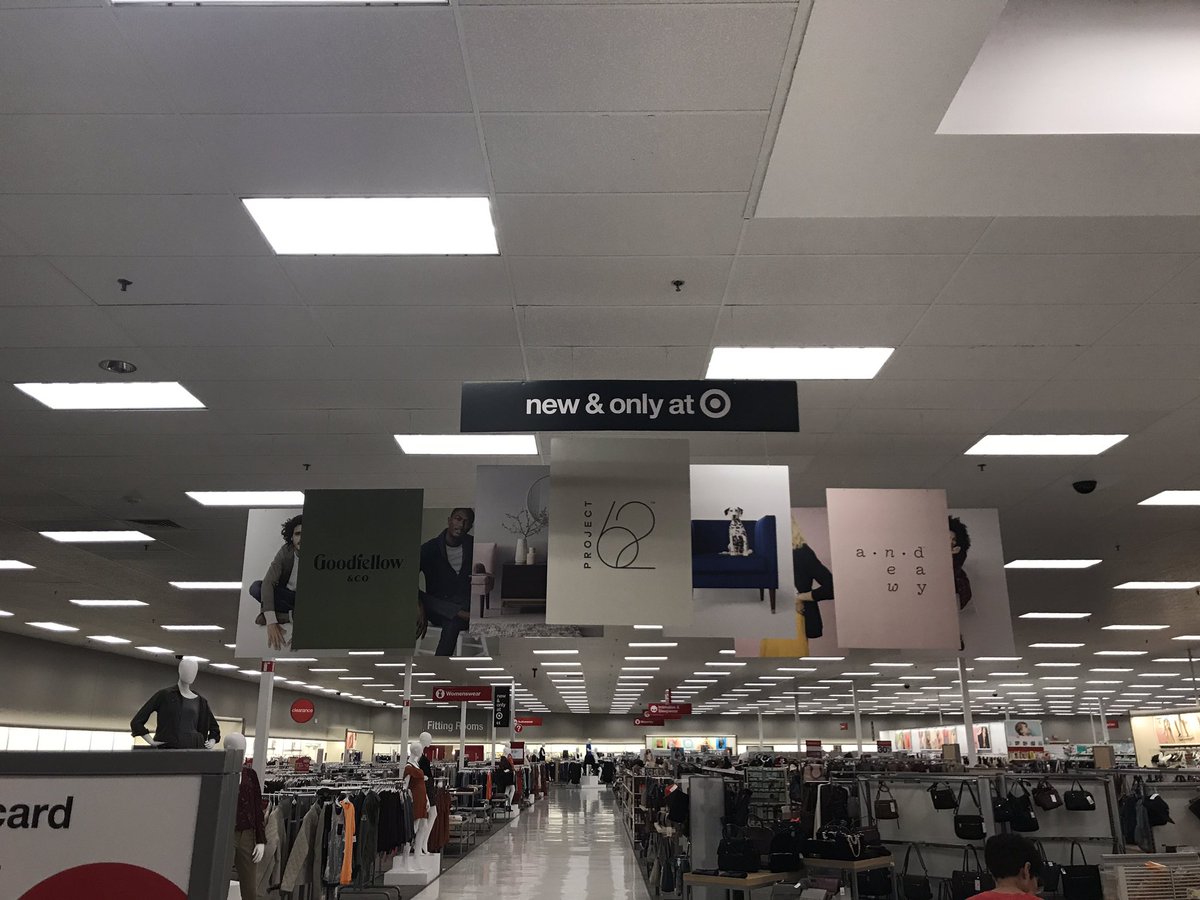 Our guests want to dance! Super zones in girls mean we are snapping back in style! <a href="/HaleyErin878/">Haley Phillips</a> <a href="/capturekv/">krystal valster</a>