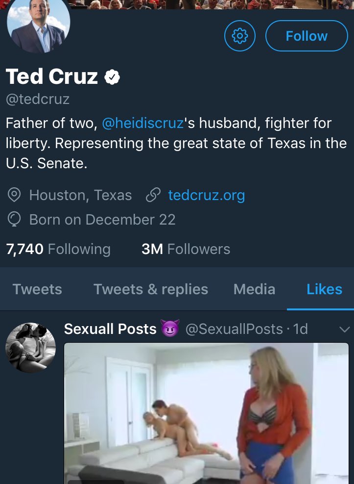 Yooo <a href="/tedcruz/">Ted Cruz</a> is slippin 😂😂