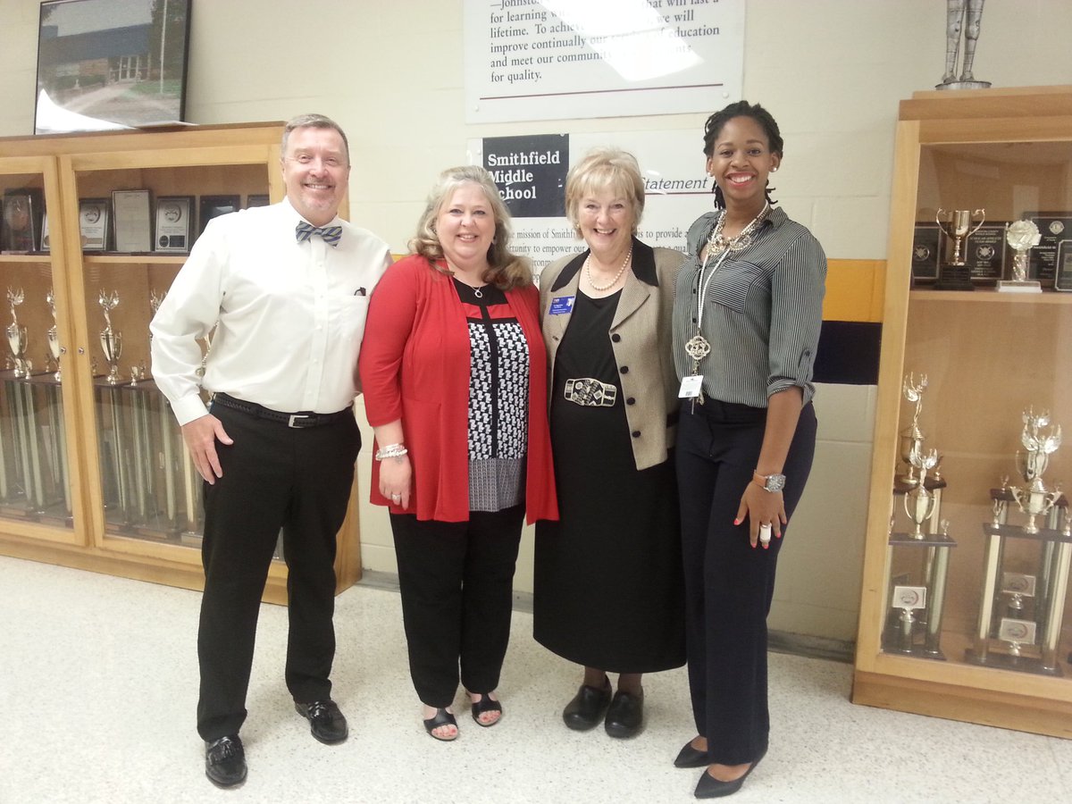 heatherpanders's tweet photo. Great visit with Dr. Peggy Smith today @SmMSKnights!  #knightpride #SSStrong https://t.co/j4oKQPoYUE