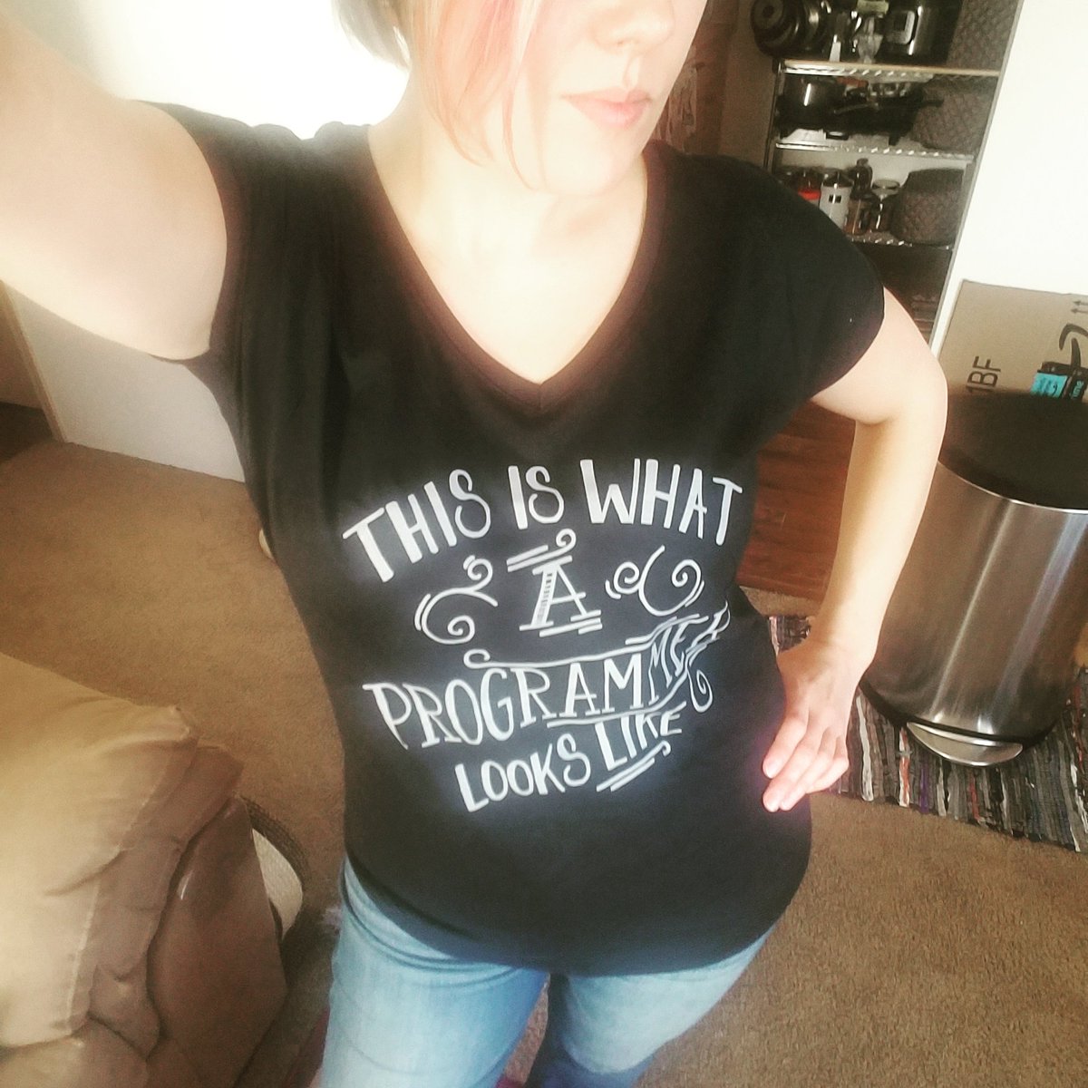 amaya30's tweet image. #thisiswhataprogrammerlookslike #nerdshirt #djangogirls instagram.com/p/BY6-u8mFQQY/