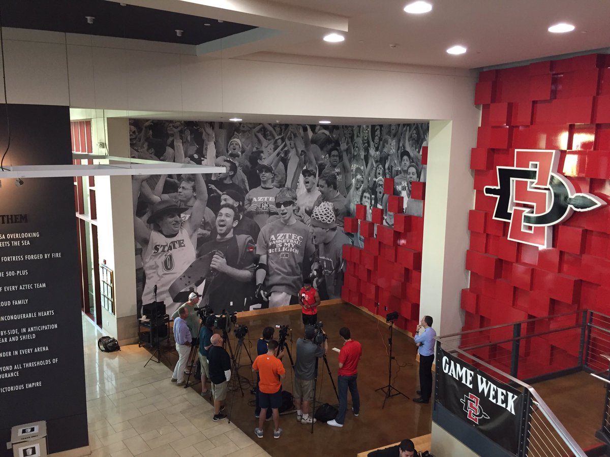 AztecFB's tweet image. Full media contingent for the Walter Camp FBS National Player of the Week. #OneCityOneTeam #Win22