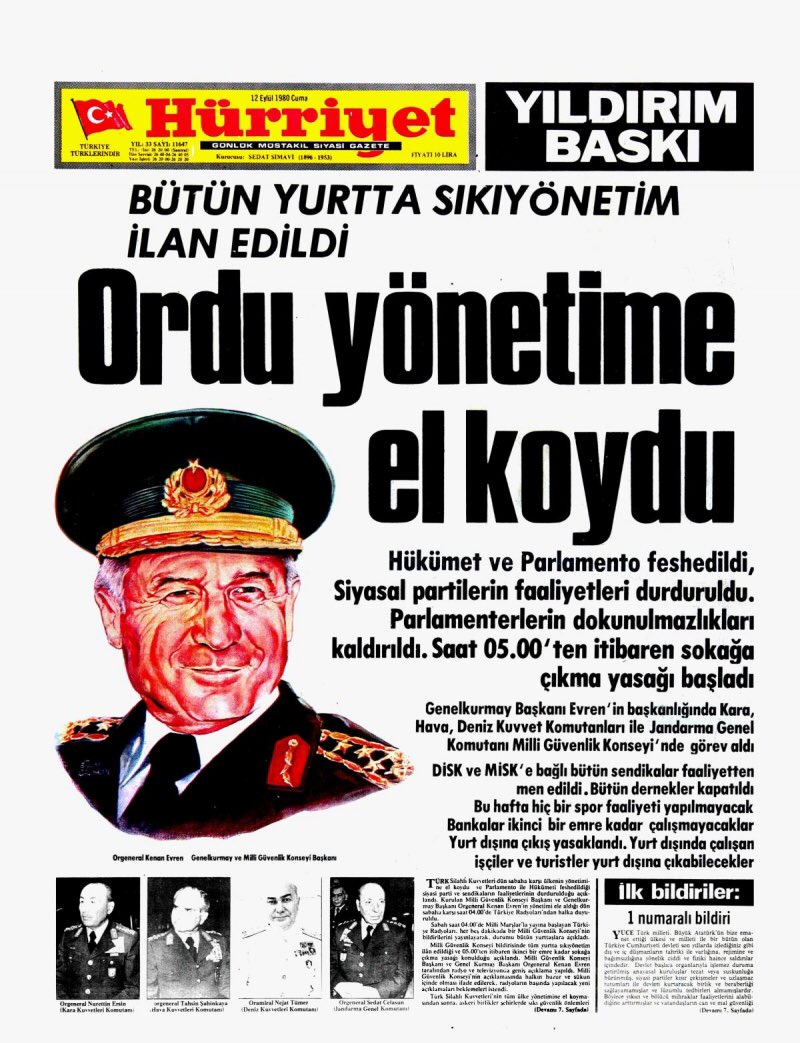 tarihtensayfa's tweet photo. #12Eylül askerin aldığı darbe kararı Türk siyasi tarihi için etkileri halen hissedilen çok büyük ve acı bir karar oldu https://t.co/JgK04dSVjH