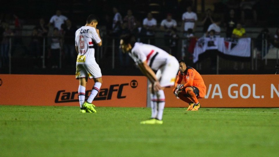 São Paulo fica um ponto mais longe de sair da degola. Veja classificação atualizada do Brasileirão: es.pn/2gXuc0K