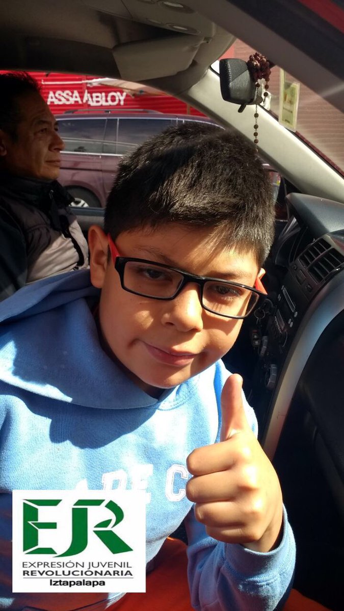 EJR_IZTAOF's tweet photo. Entrega de lentes de la Jornada visual realizada el domingo pasado. Pronto en tu colonia #MoviéndonosXIztapalapa #MoviéndonosXLosjóvenes https://t.co/zinyohxrVw