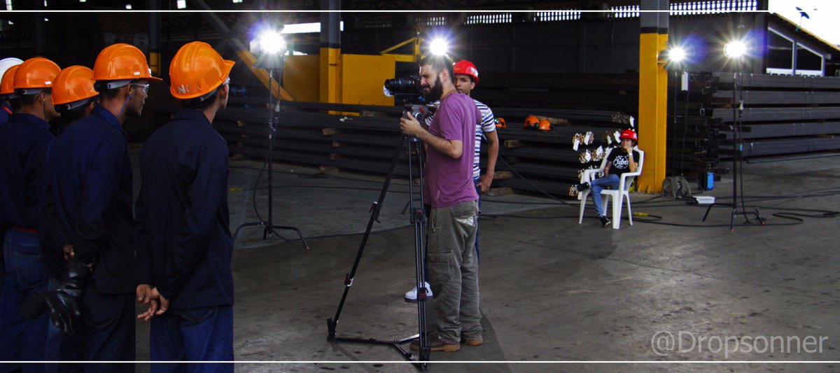 dropsonner's tweet photo. #Producciónaudiovisual con el equipo de @tlSURproduccion creando #video @Metroacerove  #arrilighting #arri #gaffer #lightingcrew https://t.co/v3HYWOw8fH