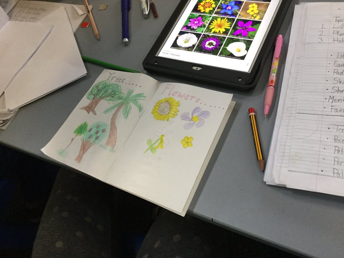 bnwps_ann's tweet photo. We are having fun making picture books for an Indonesian school. https://t.co/SsEGOhdoau