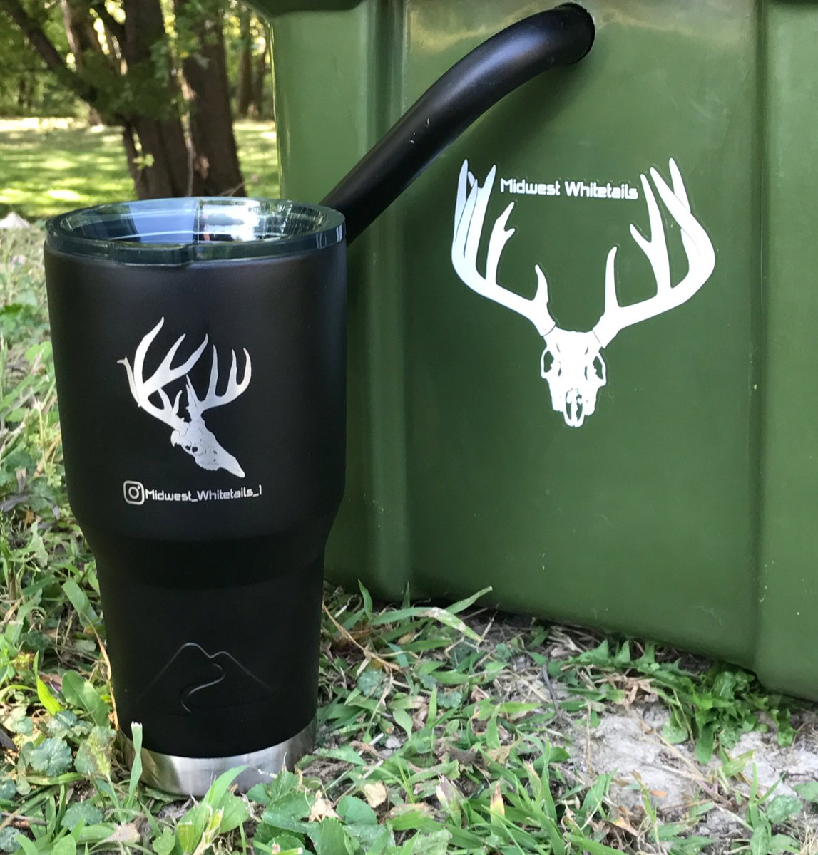 thwackem's tweet photo. Check out https://t.co/v7gsGBT8OT for your own custom engraved Tumbler or a decal of that special trophy Buck. Awesome products! https://t.co/Rs6zCE2sO9