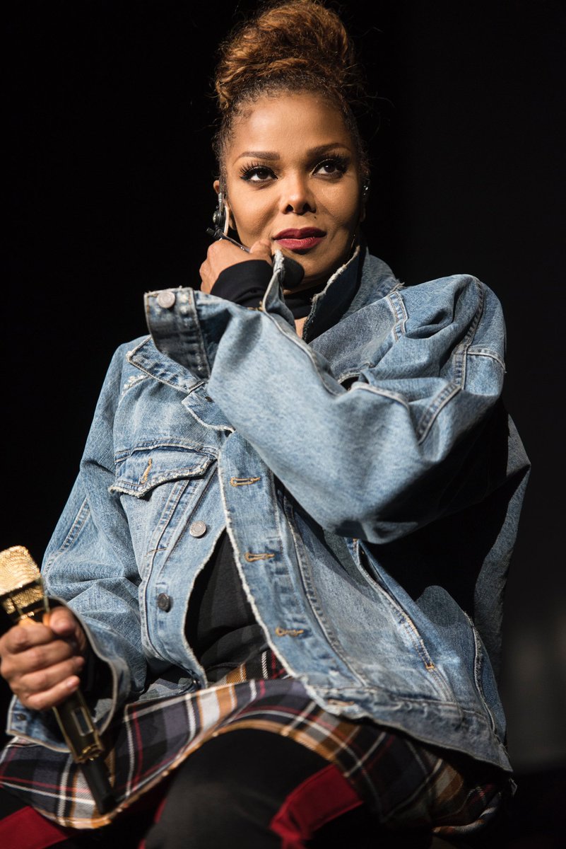 hypebae's tweet photo. .@JanetJackson is iconic in @fearofgod for her "State of World" tour. https://t.co/XEDZAbmH8R