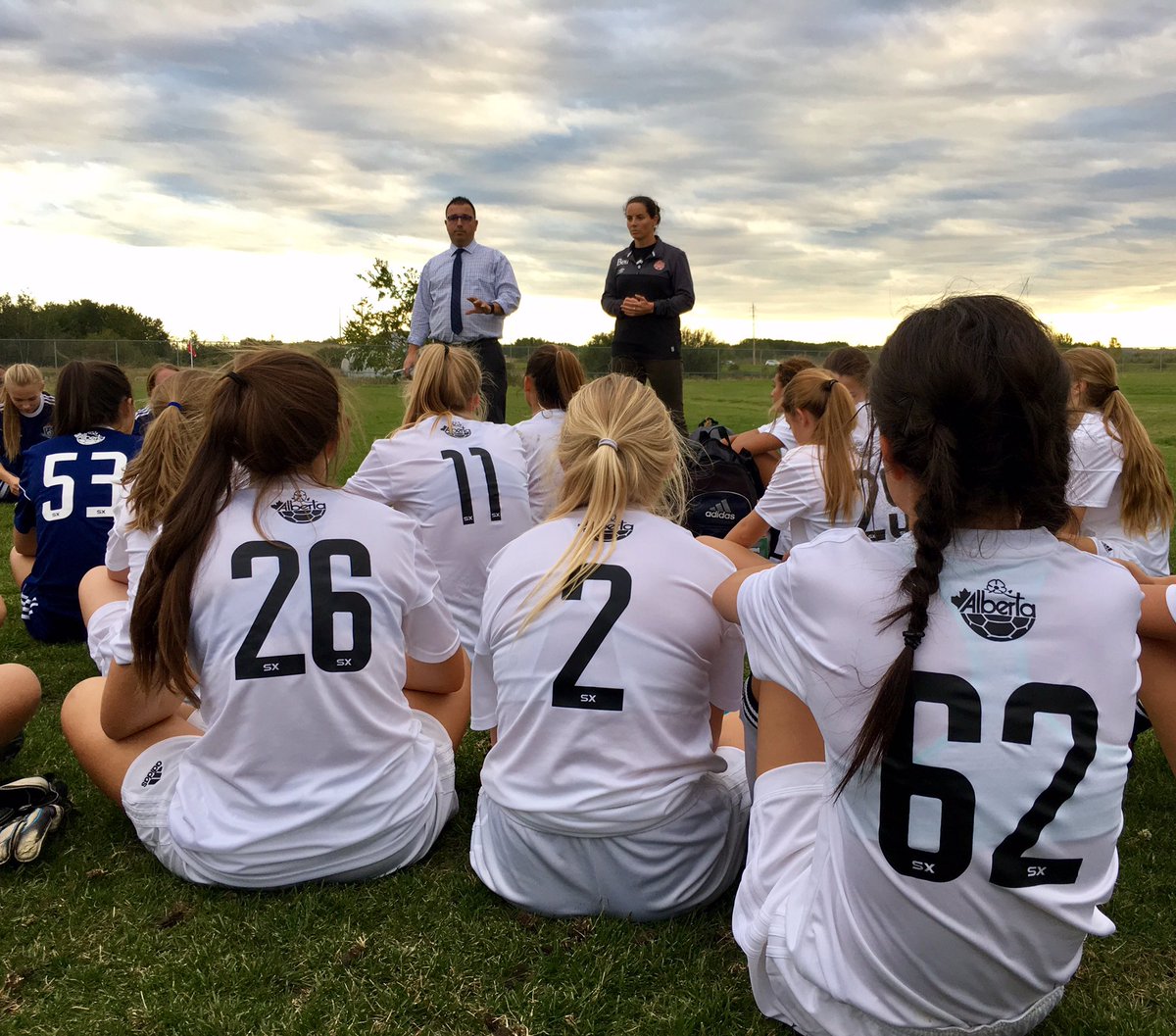 FCEdmontonREX's tweet photo. Great first night! Well done ladies! Tomorrow we kick off at 5 at Riel Turf vs @NWUAMSL! Come out &amp; watch the 2017 edition of @FCEdmontonREX https://t.co/tlJ1v4bEk0