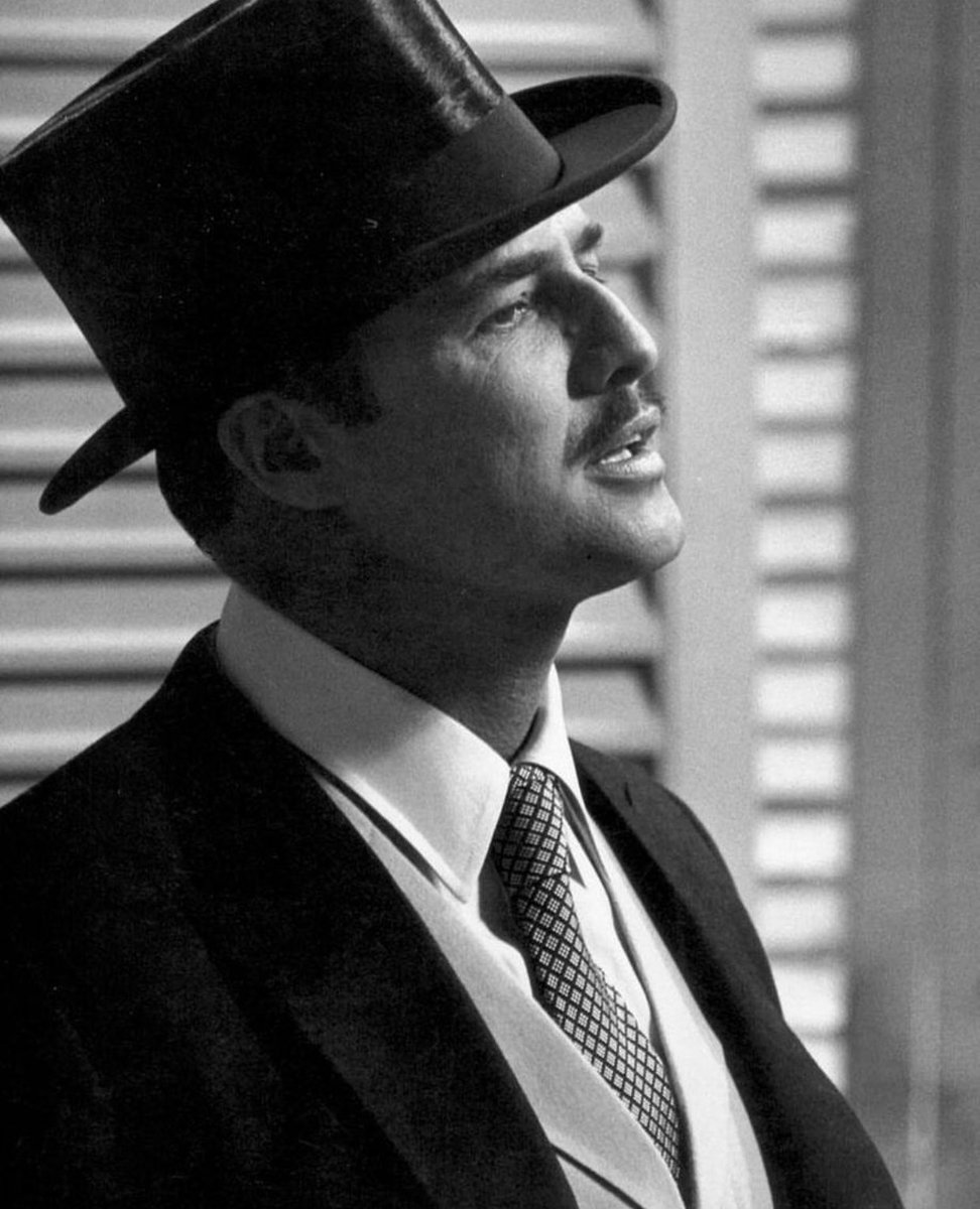 ClassicMovieMen's tweet photo. Marlon Brando https://t.co/QYec2Q71r0