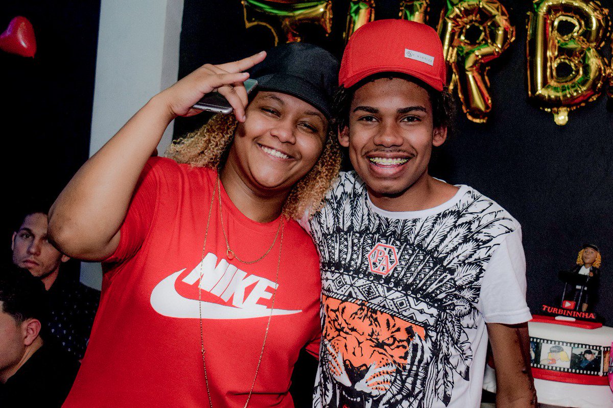Mtsheikytb's tweet photo. Sobre sexta baile da Turbininha comemorando 100k de inscritos no canal tudo muito lindo🎬❤ @turbininha19 https://t.co/mFzYawRPvi