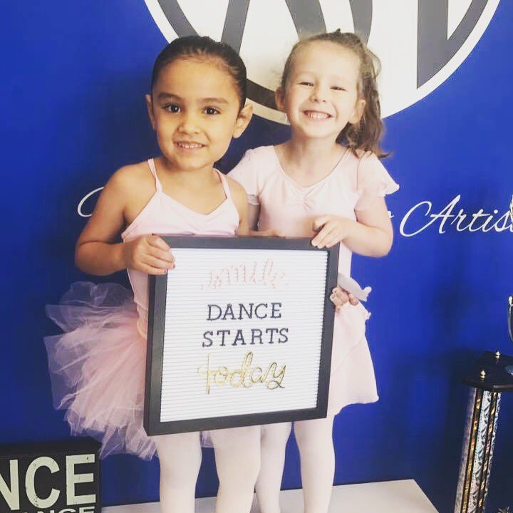 MyTMSdance's tweet photo. All smiles at TMS 💙💙 https://t.co/K27kS7BQEm