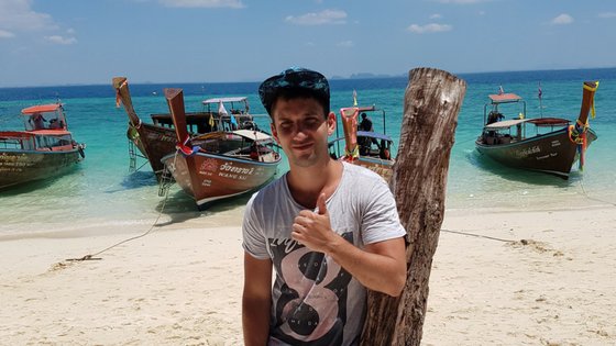 wanderlanders's tweet photo. Check out the interview we conducted with Anthony of @healthpats on life in #Thailand https://t.co/G5qBVGxRI6 #expatlife https://t.co/UFT7y16ALl