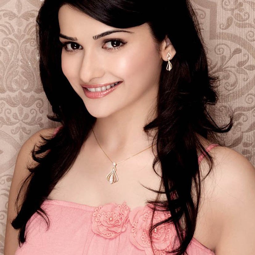  happy birthday to my fav miss Prachi desai... 