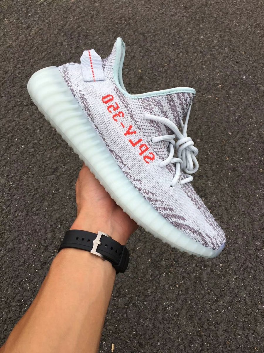 wubnan's tweet photo. 一直都有別猶豫了
Don't hesitate tho

#yeezysample https://t.co/hEGqis4WIf