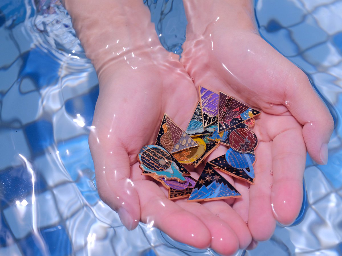 jachiigirl's tweet image. [RT🌟] 텀블벅 행성 뱃지 프로젝트를 시작합니다. 알티 추첨 2분에게 뱃지 5종 세트를 모두 보내드릴게요. 팔로워분이 당첨되신다면 추가로 지구 뱃지를 드리겠습니다. 항상 감사합니다! tumblbug.com/jachiigirl