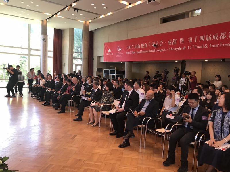 EttoreSequi's tweet photo. Presentiamo il Congresso internazionale Slow Food a Chengdu, dal 30/09 e diventiamo prima "Ambasciata  Slow Food" @SlowFoodHQ @ItalyMFA https://t.co/UMo9lOVyF9